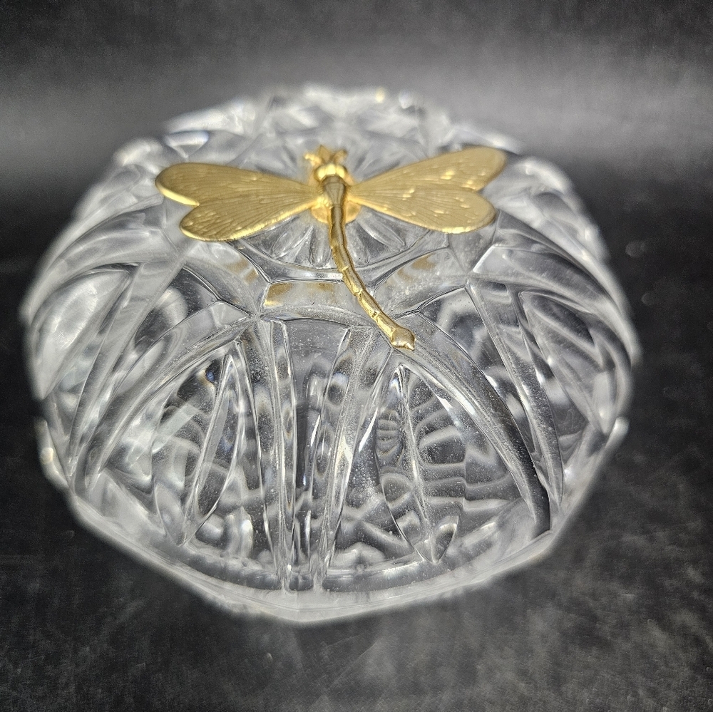 Elegant Crystal Paperweight with Gold‎ Dragonfly Accent